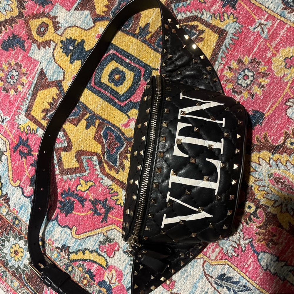 Like New Auth Valentino Garavani VLTN Rockstud Sling Crossbody Bum Bag